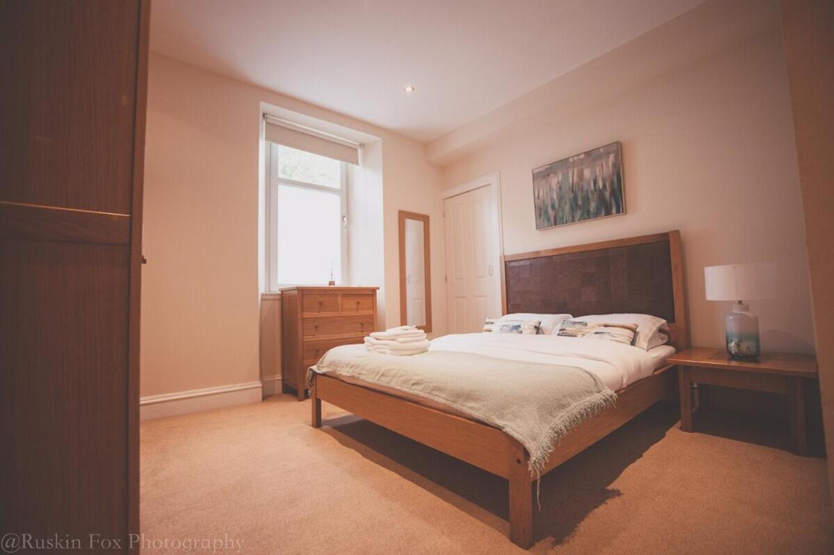 B Apartment *